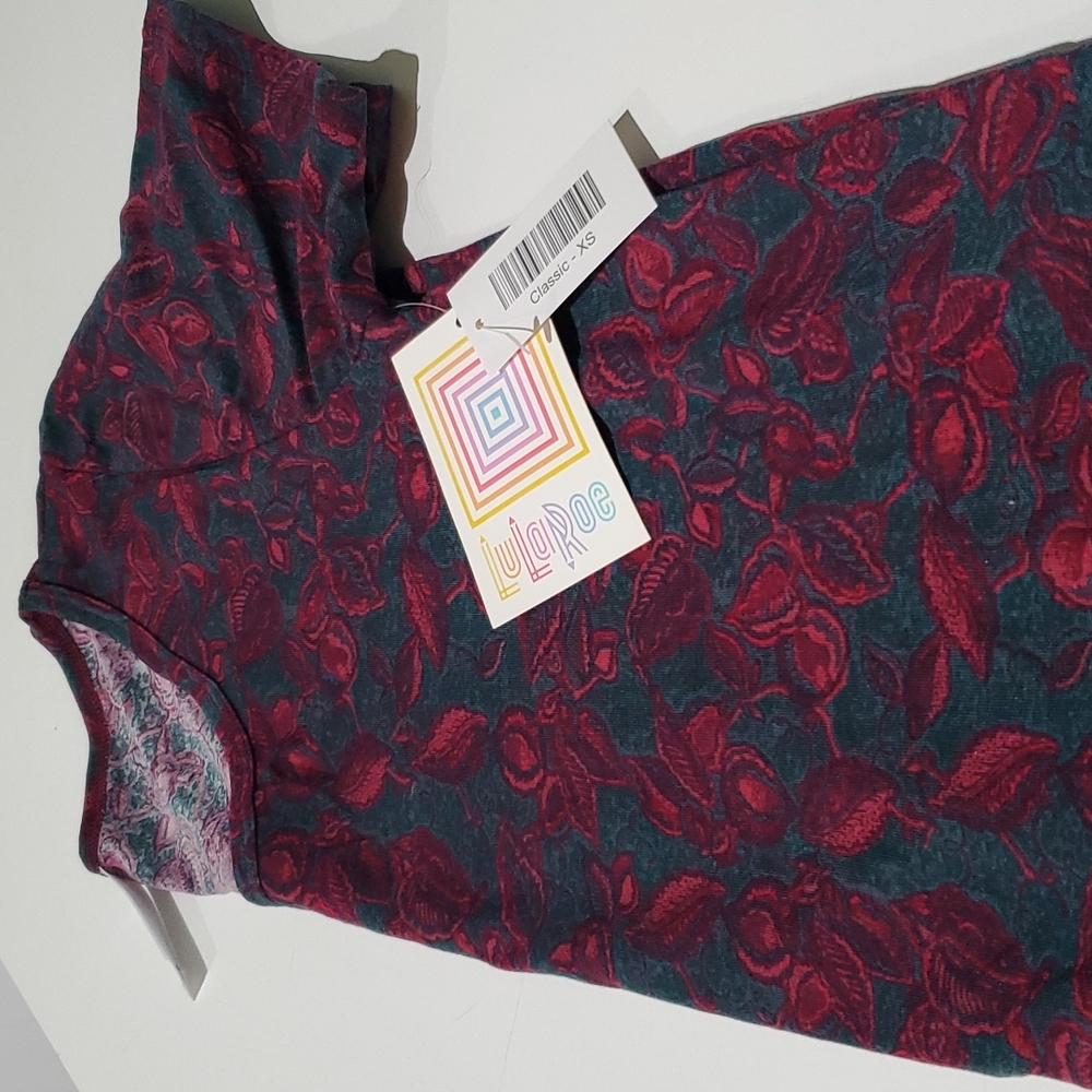 LuLaRoe XS Classic T